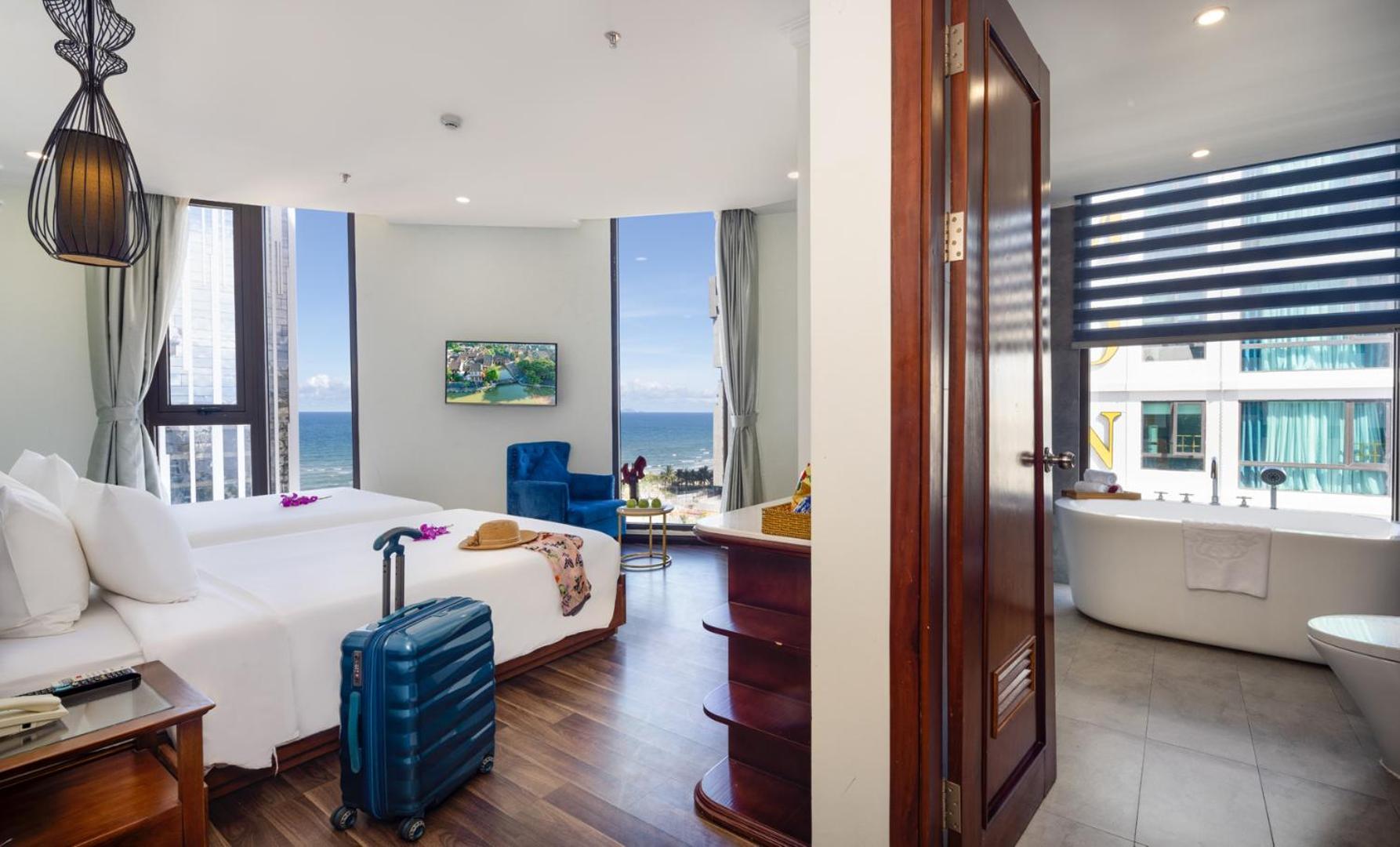 Minh Chau Premium Hotel Danang Esterno foto